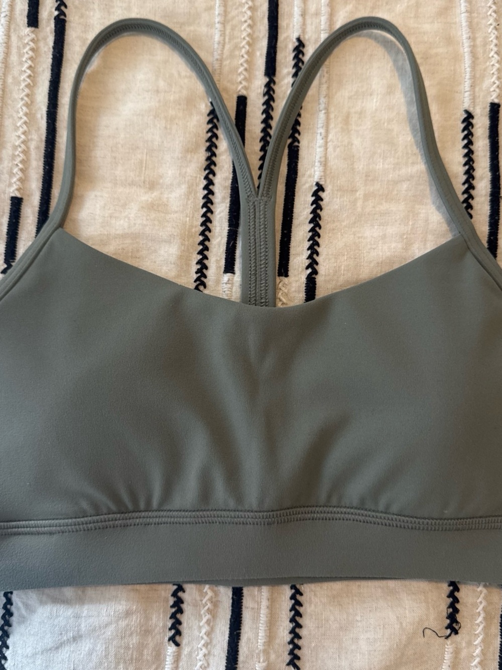 Lululemon sports bra